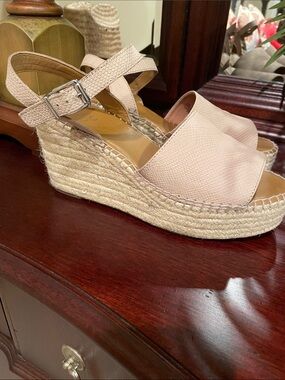 Franco Sarto taupe Espadrille Wedge Sandals